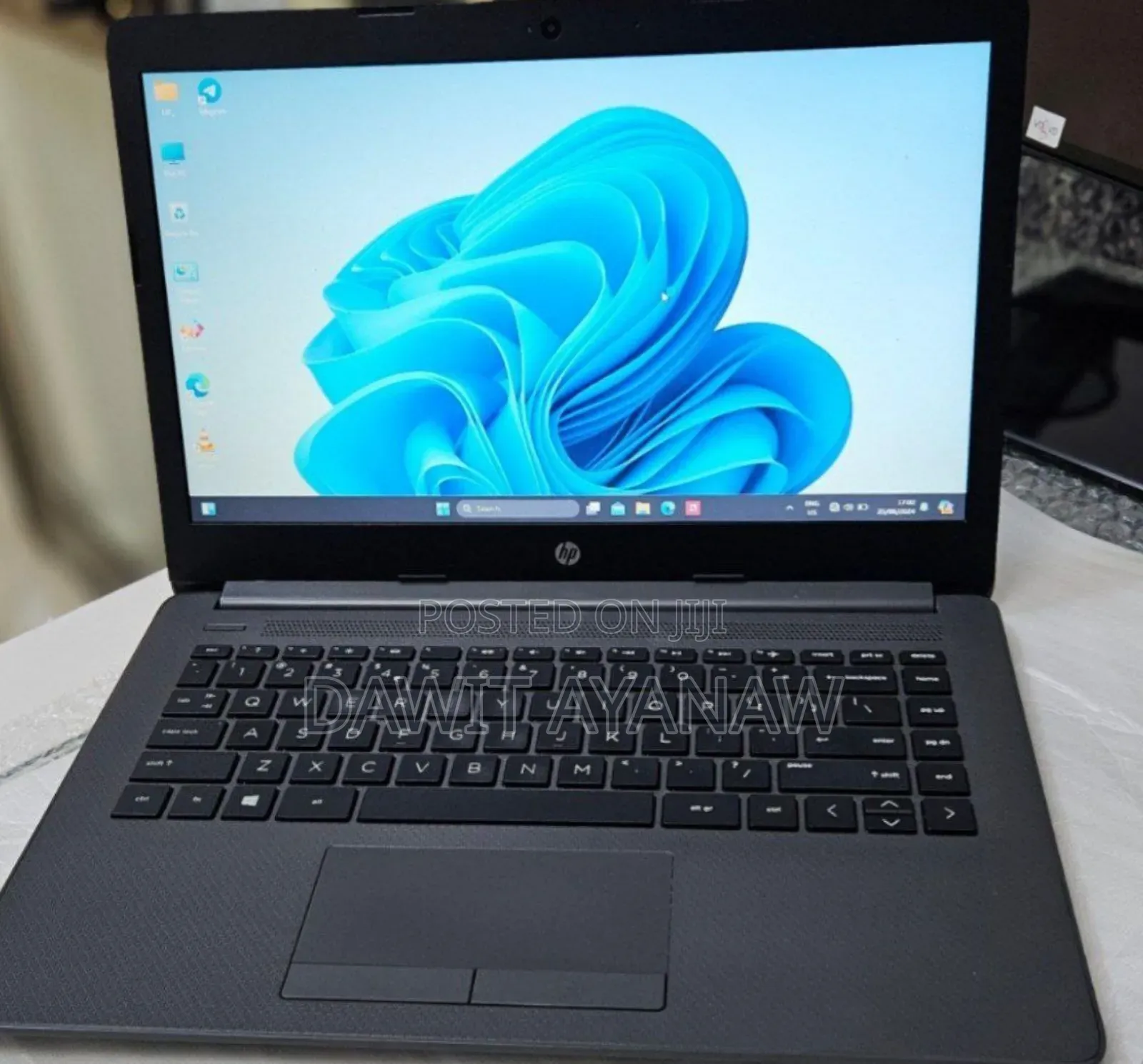 New Laptop HP Stream Notebook 8GB AMD Ryzen 3 HDD+SSD 128GB