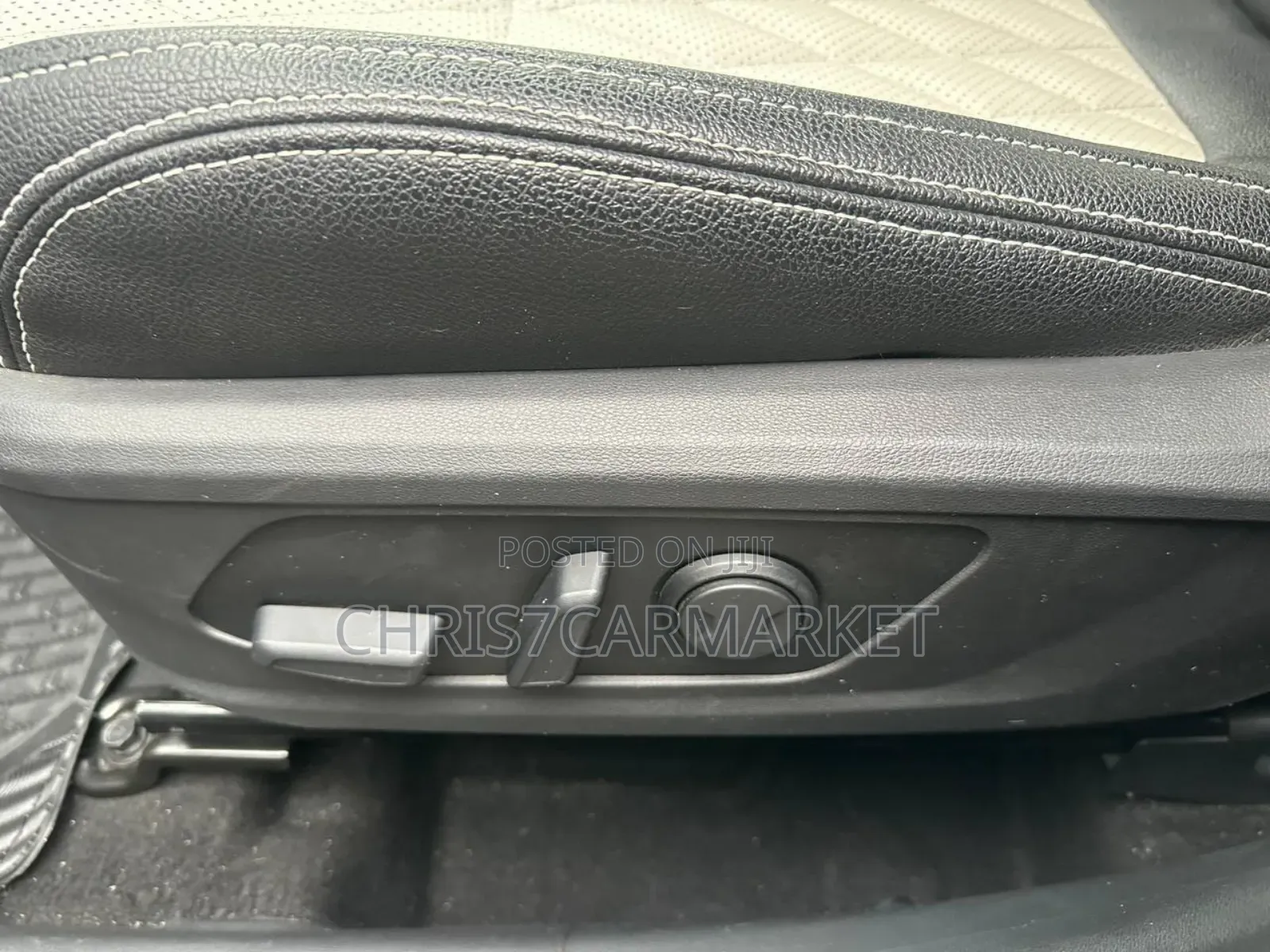 Toyota C-HR 2023 White