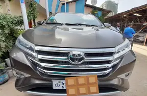 Photo - Toyota Rush 2023 Gray