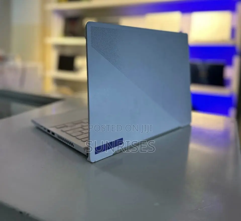 New Laptop Asus ROG Zephyrus G14 16GB AMD Ryzen 9 SSD 512GB