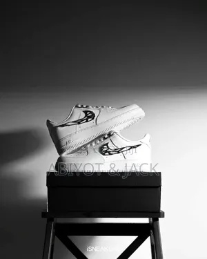 Nike Air Force 1 Low ‘Molten Metal’ Shoes