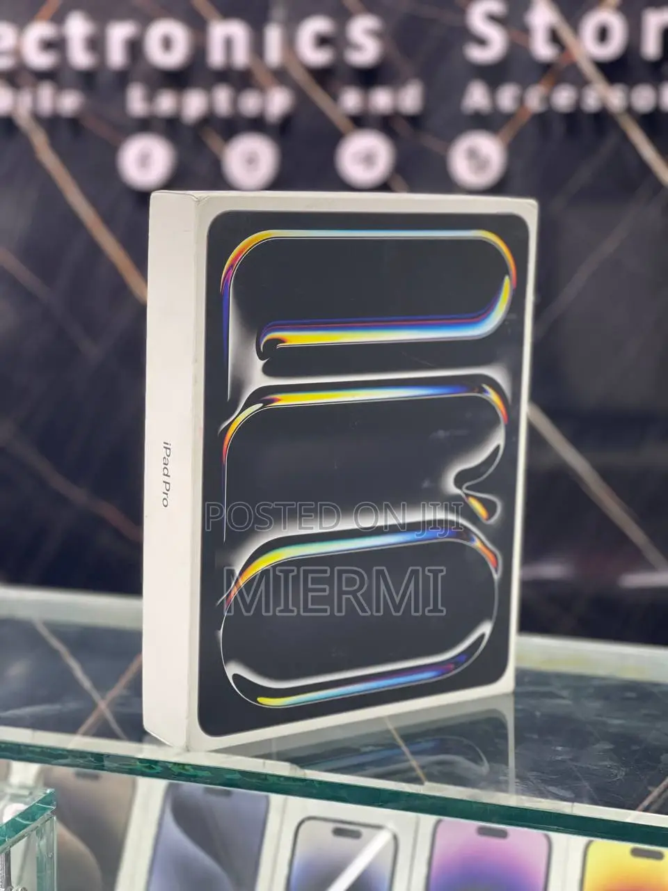 New Apple iPad Pro 13 (2024) 256 GB Black