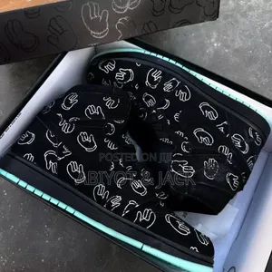 Air Jordan 1 Retro High ‘Kaws’ Shoes