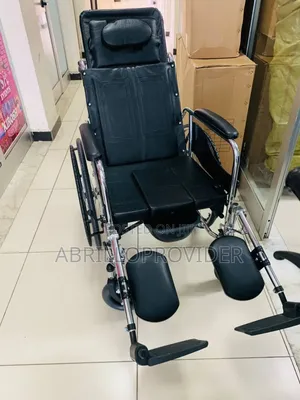 Wheelchair for Medical Purpose New Wheelchair Multifunctiona