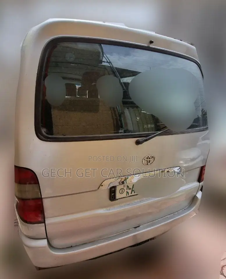 Toyota HiAce 2006 Silver