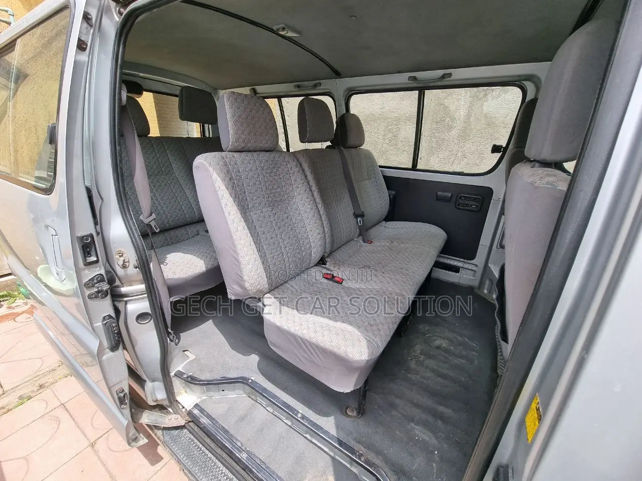 Toyota HiAce 2006 Silver