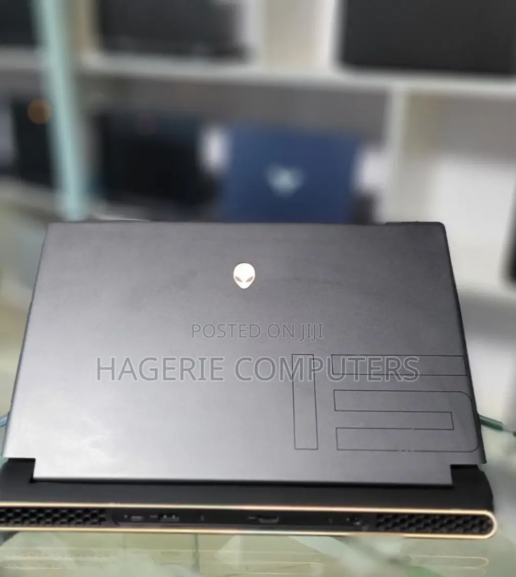 New Laptop Alienware M17x R2 16GB AMD Ryzen 9 SSD 1T