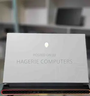 New Laptop Alienware M17x R2 16GB Intel Core I7 SSD 1T