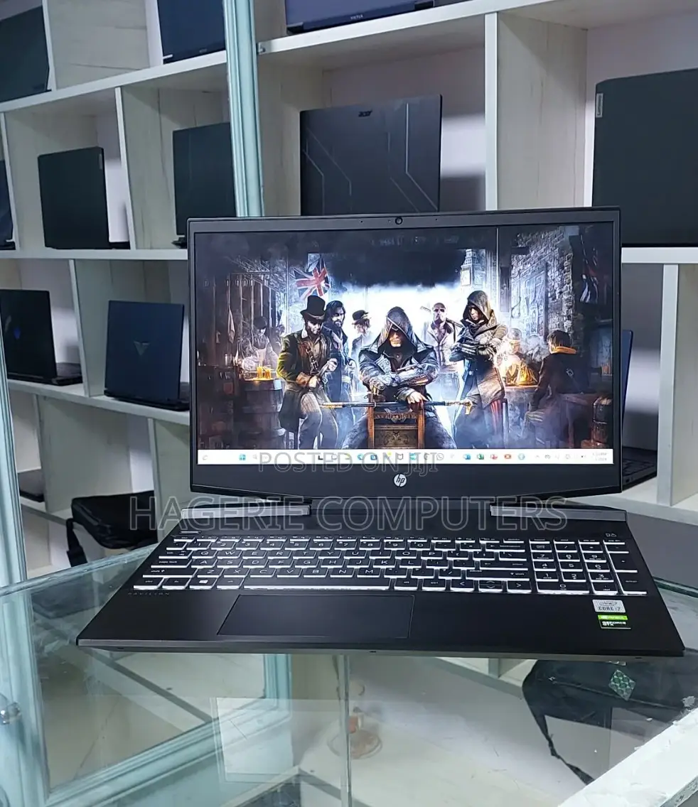 New Laptop HP Pavilion 10 16GB Intel Core I7 SSD 512GB