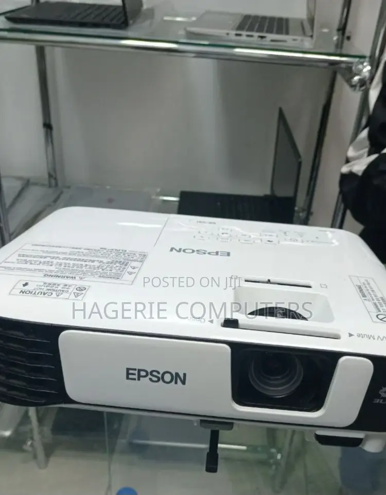 Brand New Epson S41 Projector