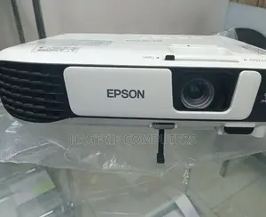 Brand New Epson S41 Projector