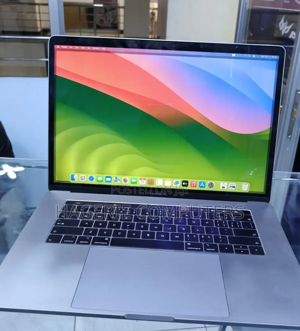 New Laptop Apple MacBook Pro 2019 16GB Intel Core I9 SSD 1T