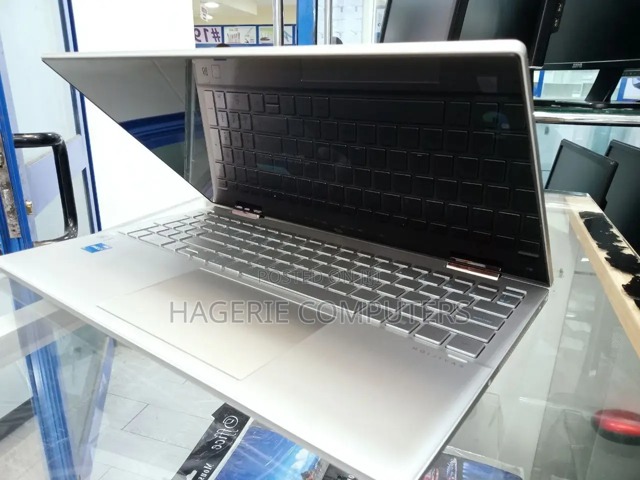 New Laptop HP Pavilion X360 8GB Intel Core I5 SSD 512GB