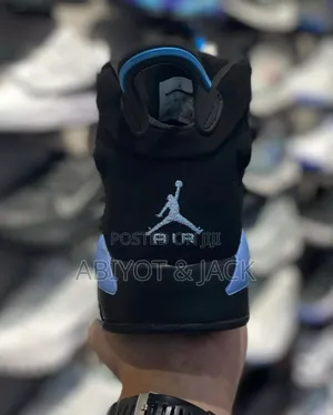 Air Jordan 6 Retro ‘Black UNC’ Shoes