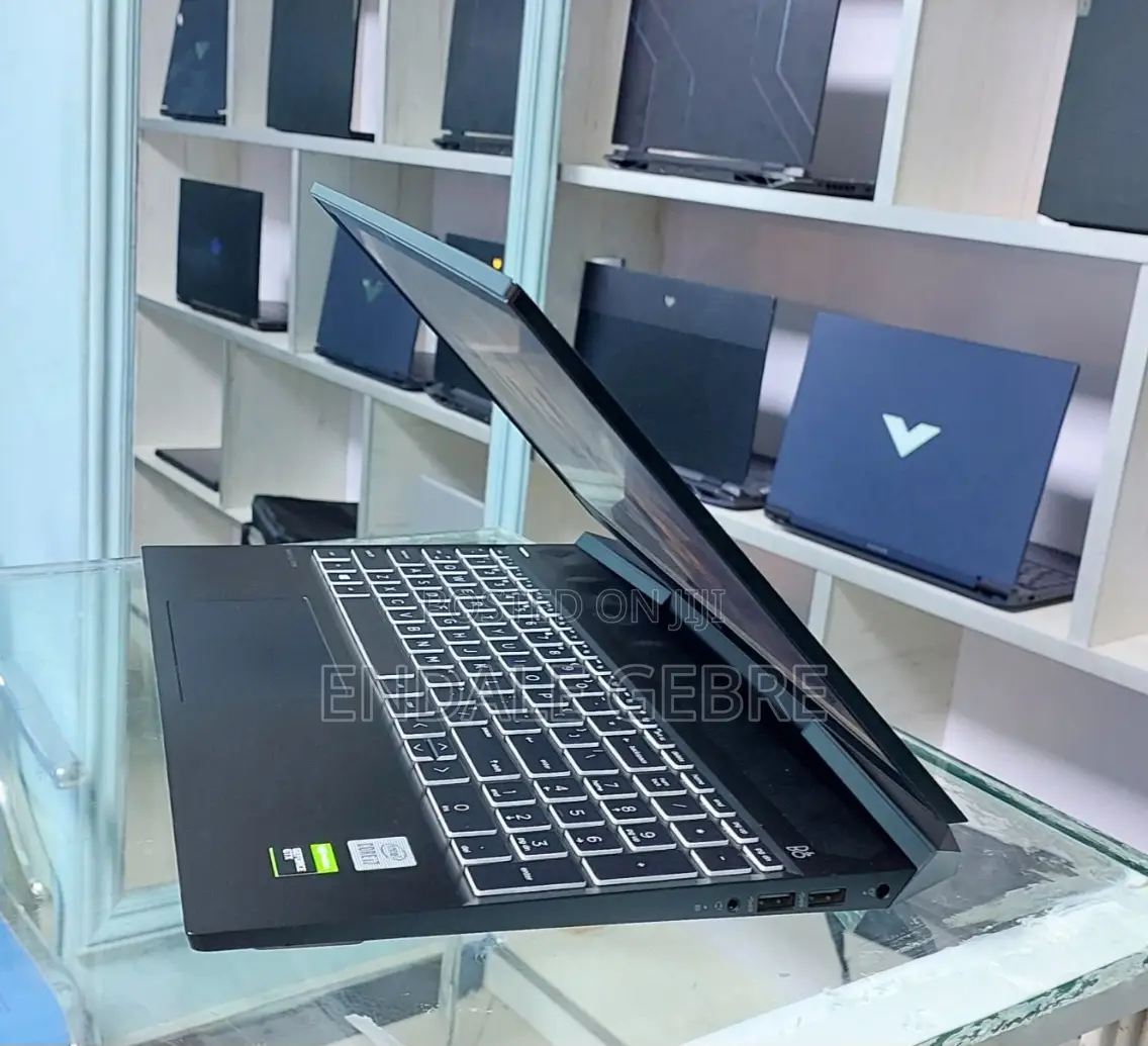 New Laptop HP Pavilion 15 16GB Intel Core I7 SSD 512GB