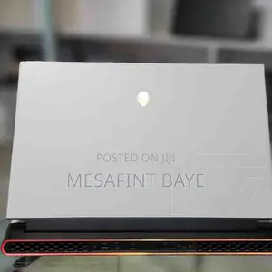 New Laptop Alienware M17x R2 16GB Intel Core I7 SSD 1T
