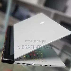 New Laptop Alienware M17x R2 16GB Intel Core I7 SSD 1T