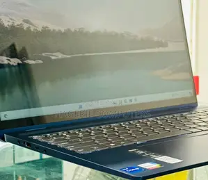 New Laptop Lenovo Flex 5 16GB Intel Core I7 SSD 512GB