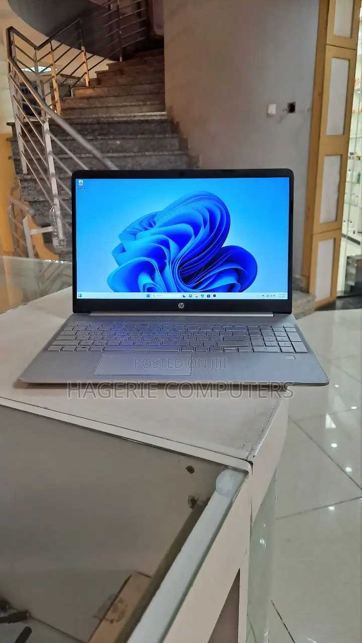 New Laptop HP Stream Notebook 8GB Intel Core I5 SSD 512GB