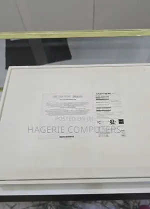 New Apple MacBook Pro 2023 M2 Max 14-Inch 8GB Apple M3 Pro SSD 512GB