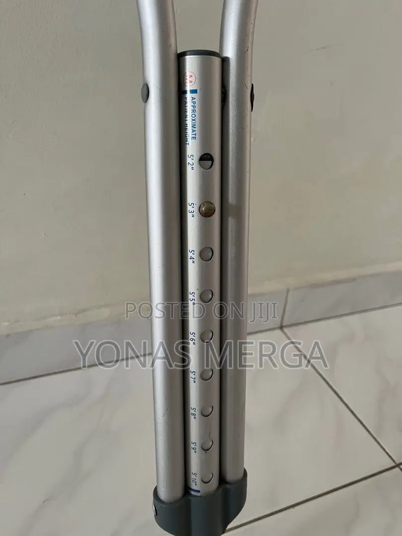 Crutches Adult/Walk Tall/Walking Stick/Crutche/Elbow Crutch