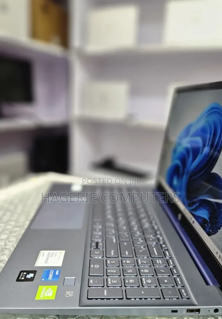 New Laptop HP Pavilion 14-Ce3064st 16GB Intel Core I5 SSD 512GB