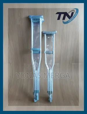 Photo - Adult□Underarm Crutches □Lightweight □Adjustable Height□ክራንች
