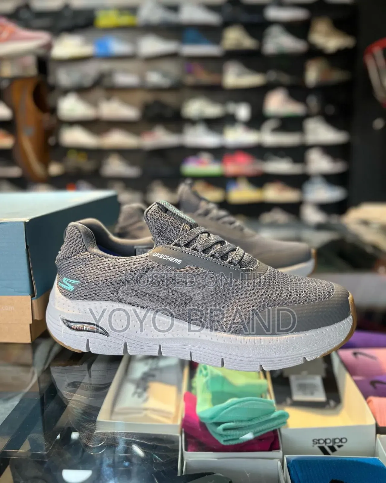 Sketchers Comfortable Fashion Shoes