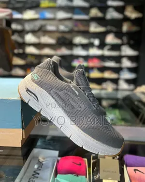 Sketchers Comfortable Fashion Shoes