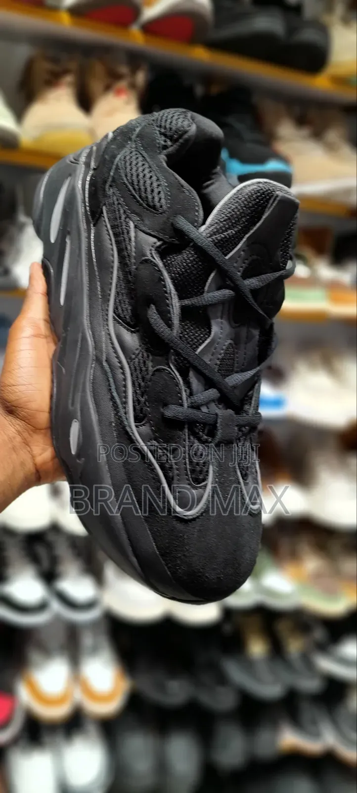 Adidas Yeezy Master Quality