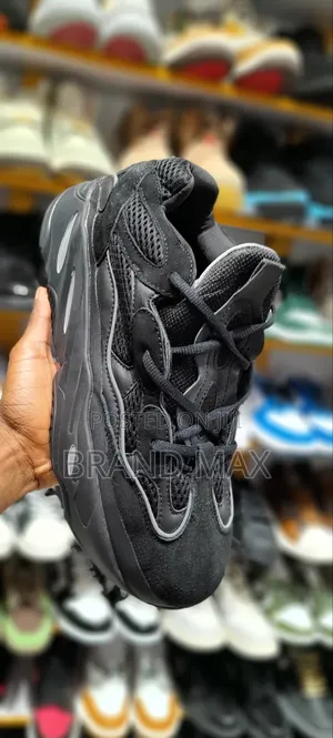 Adidas Yeezy Master Quality