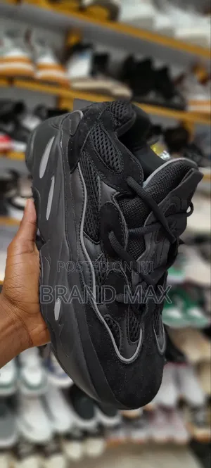 Adidas Yeezy Master Quality