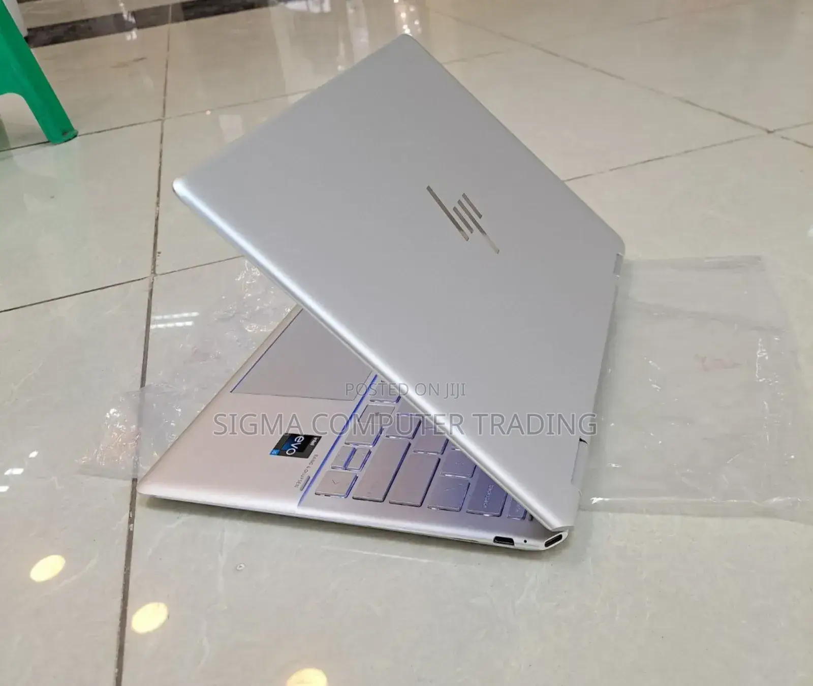 New Laptop HP Spectre 8GB Intel Core I5 SSD 512GB