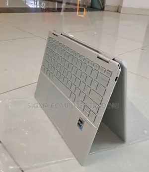 New Laptop HP Spectre 8GB Intel Core I5 SSD 512GB