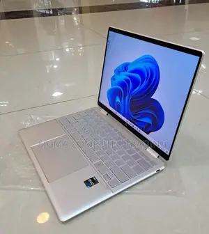 New Laptop HP Spectre 8GB Intel Core I5 SSD 512GB