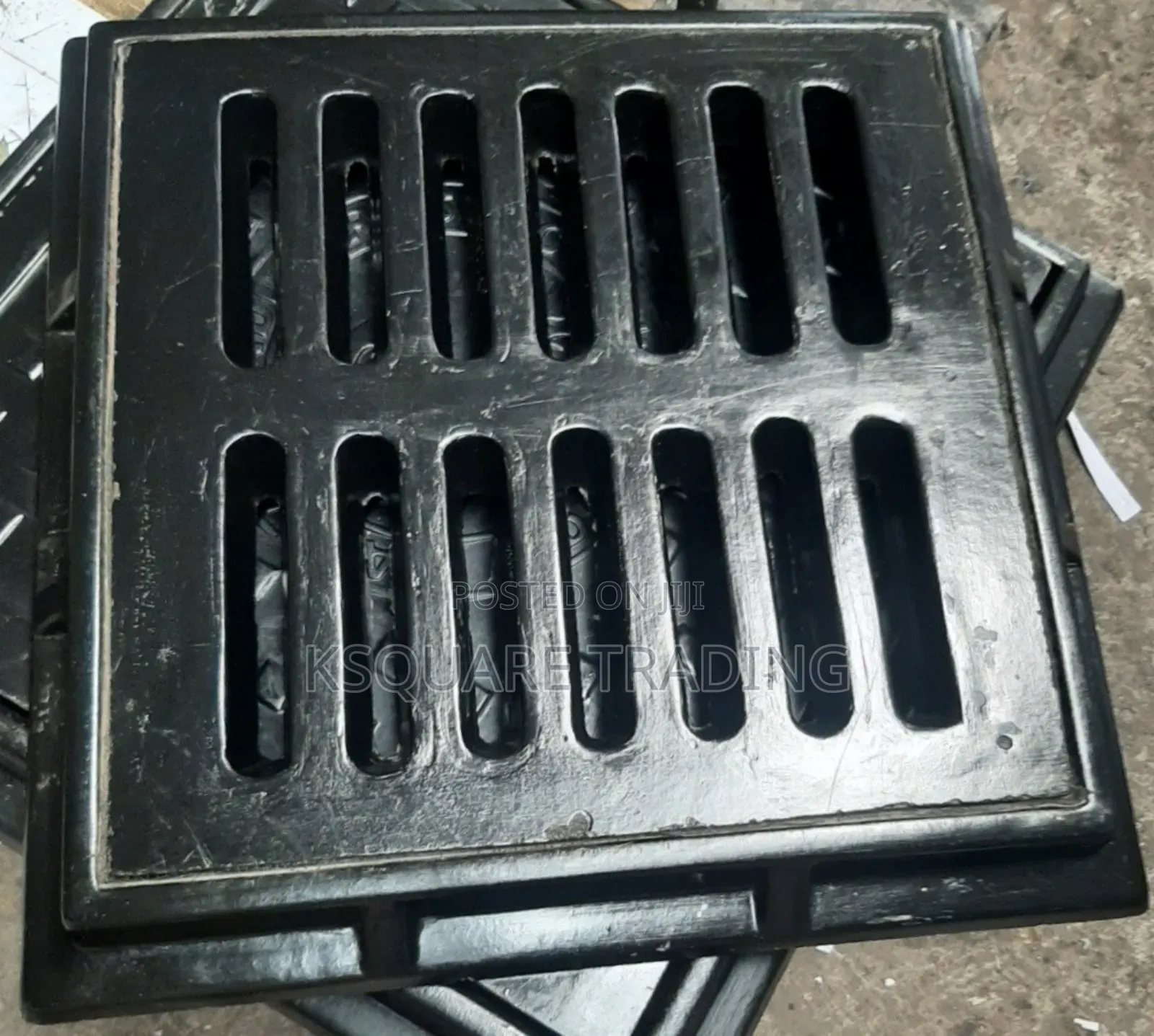 GRP Manhole Cover (D400 Class)