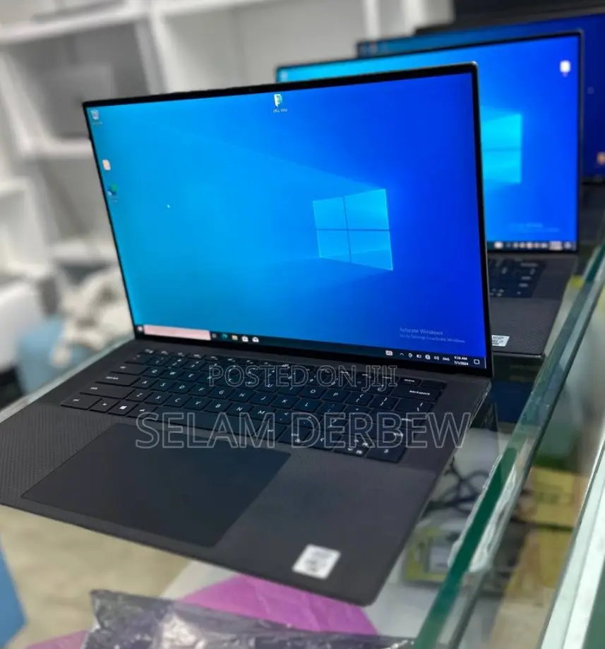 New Laptop Dell XPS 15 32GB Intel Core i7 SSD 512GB