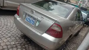 Toyota Corolla 2007 Gold