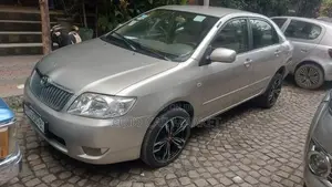 Photo - Toyota Corolla 2007 Gold