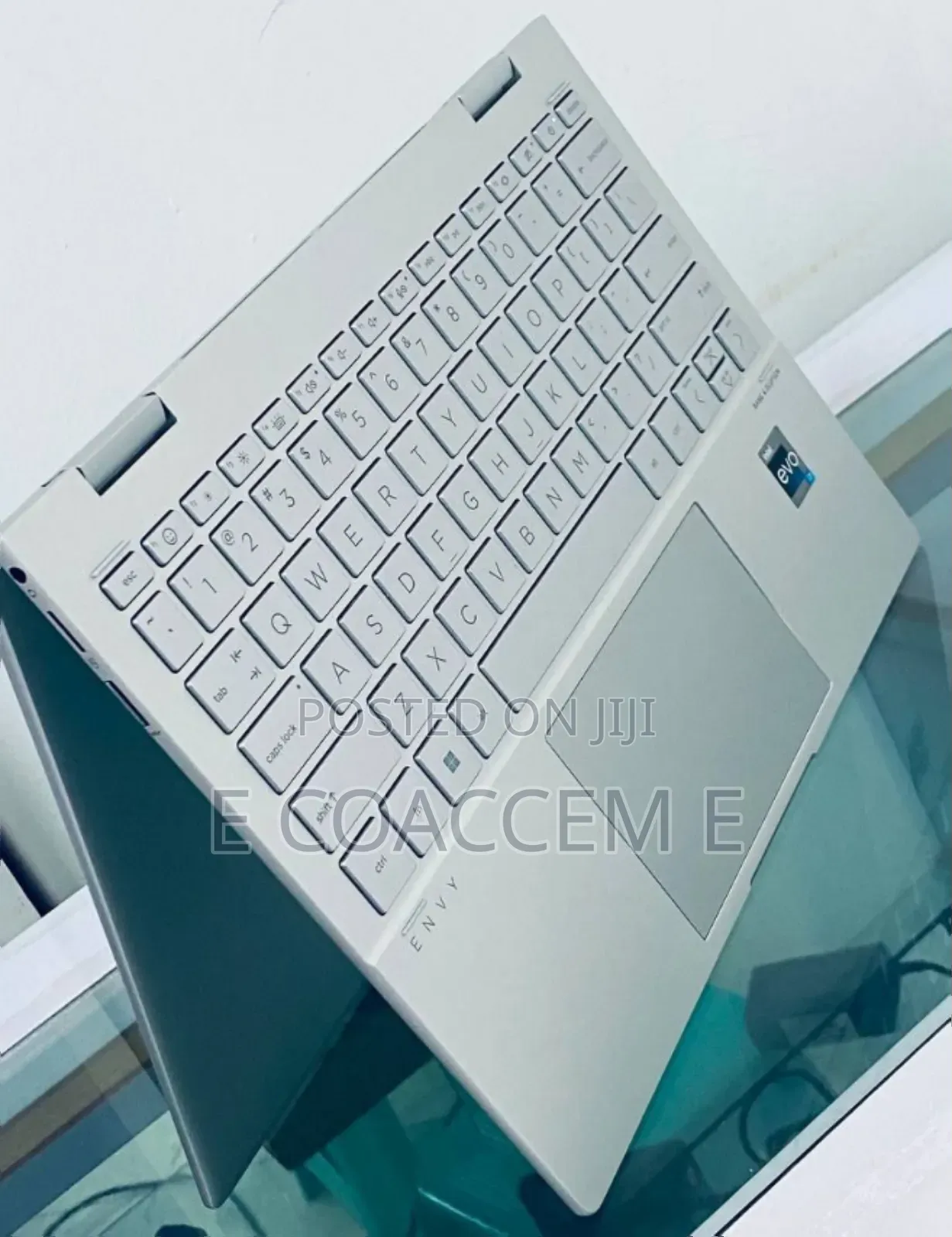 New Laptop HP Envy X360 8GB Intel Core I7 SSD 1T