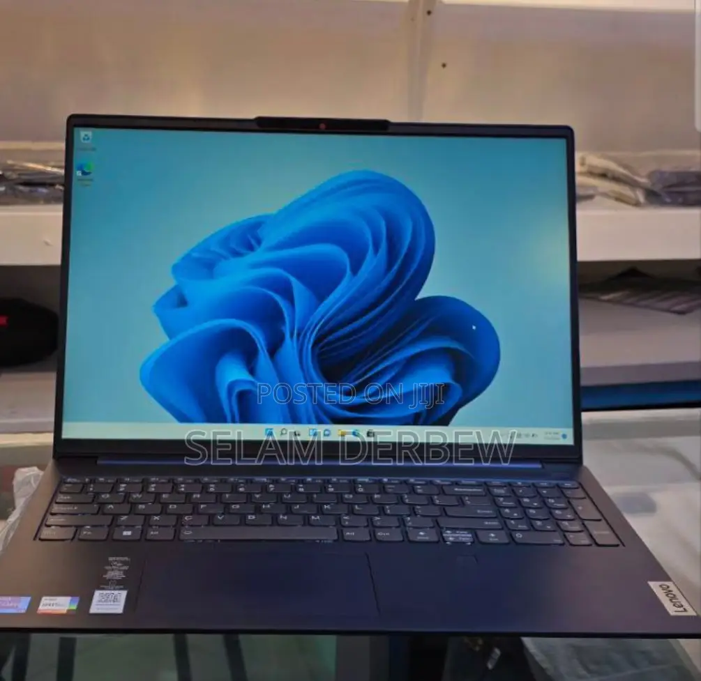 New Laptop Lenovo IdeaPad 1 16GB Intel Core I7 SSD 1T