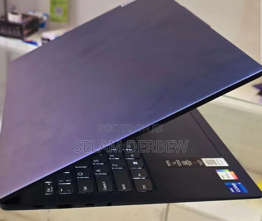 New Laptop Lenovo IdeaPad 1 16GB Intel Core I7 SSD 1T