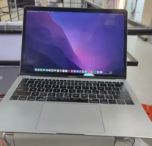 Photo - New Laptop Apple MacBook Air 2019 8GB Intel Core I5 SSD 256GB