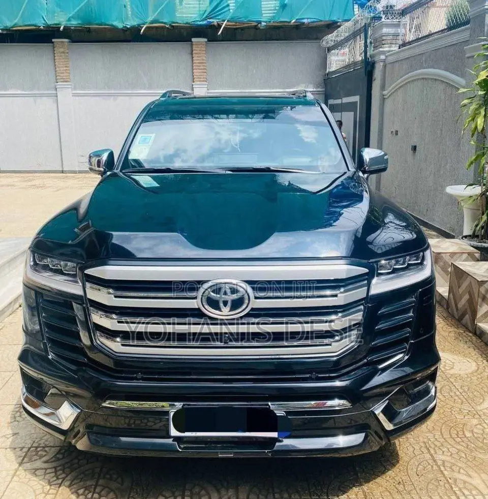 Toyota Land Cruiser 2023 Black