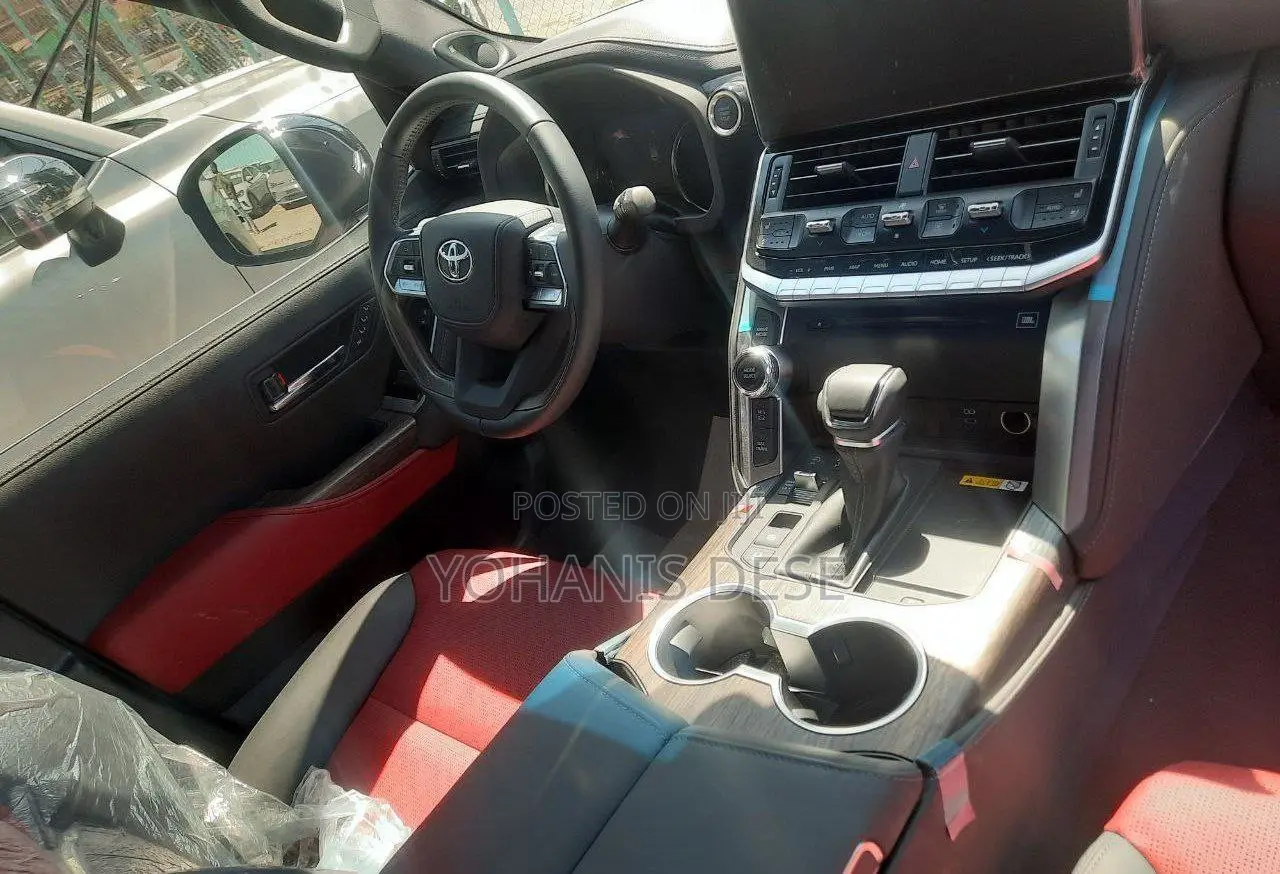 Toyota Land Cruiser 2023 Black
