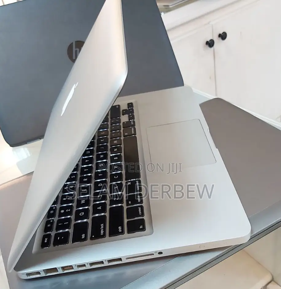 Laptop Apple MacBook Pro 2011 8GB Intel Core I5 HDD 320GB