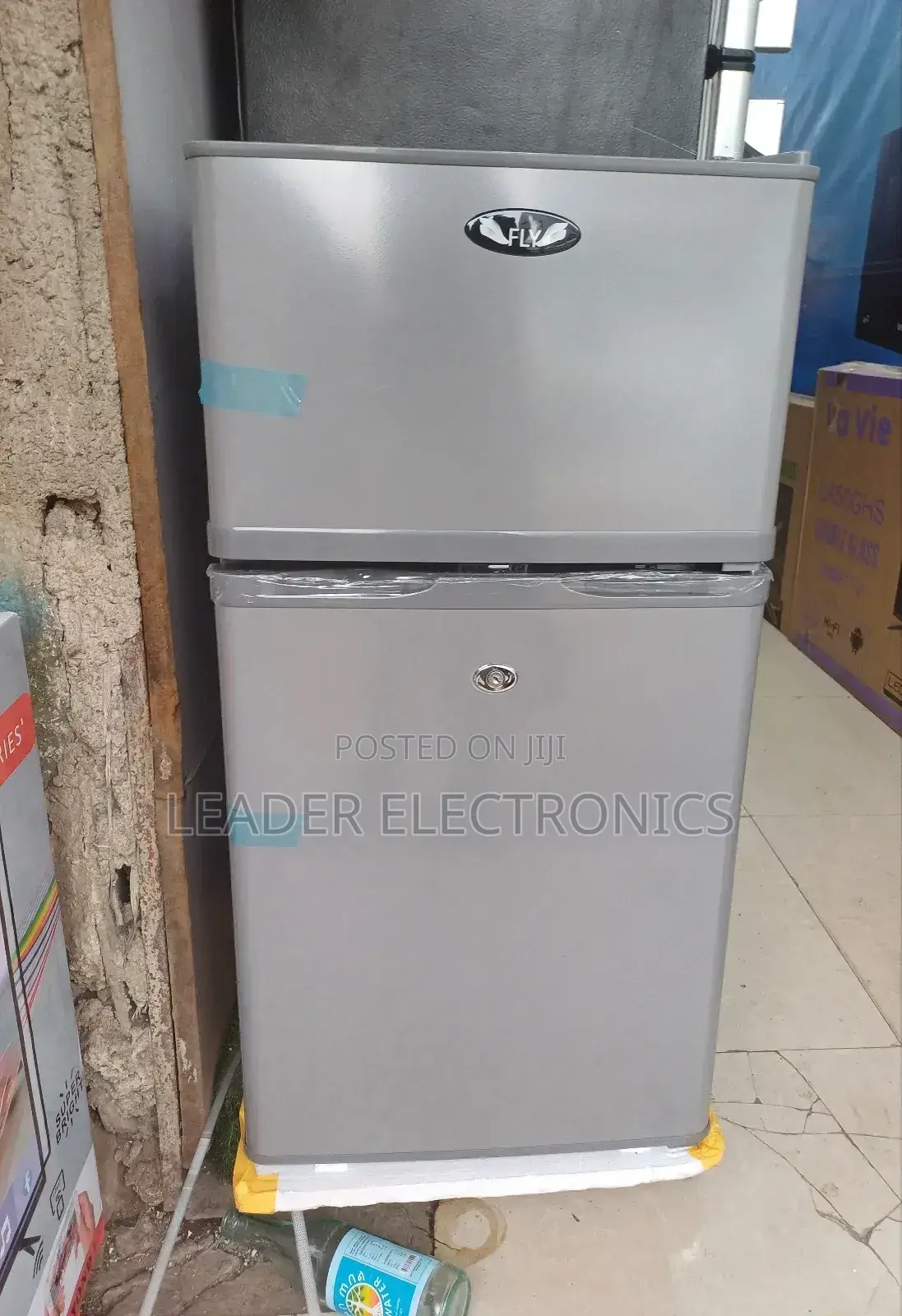 Fly Refrigerator 130