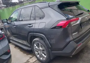 Toyota RAV4 2020 Gray