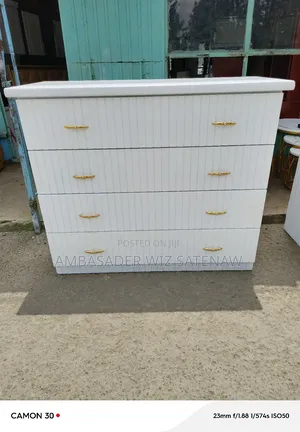 Photo - የልብስ ማስቀመጫ