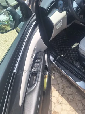 Hyundai Tucson Limited 2022 Silver